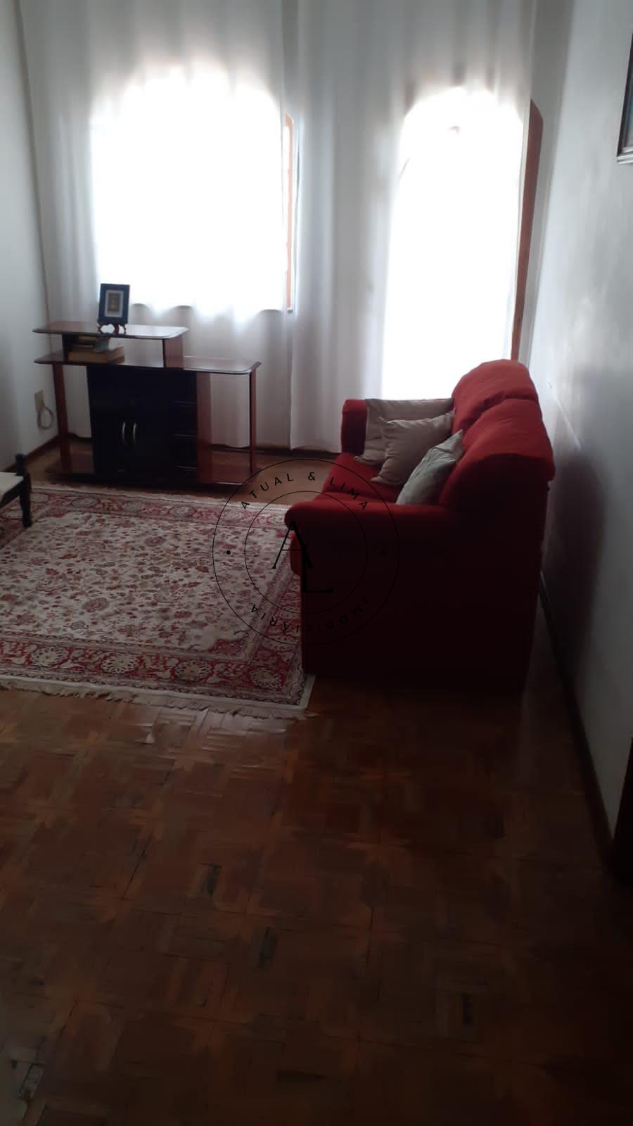 Ampla Casa com 3 Quartos, Edícula e Quintal Espaçoso: Conforto e Praticidade para Sua Família! - Atual & Lima Imoveis