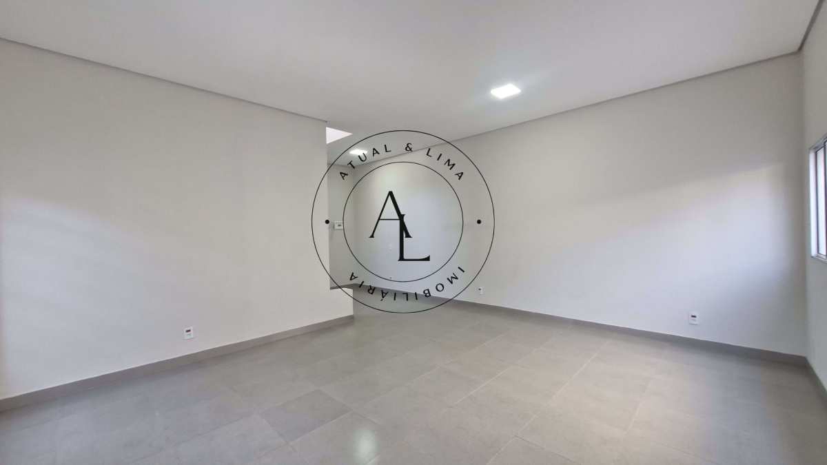 Barracão para alugar em Valinhos, Santa Cruz, 124m²
