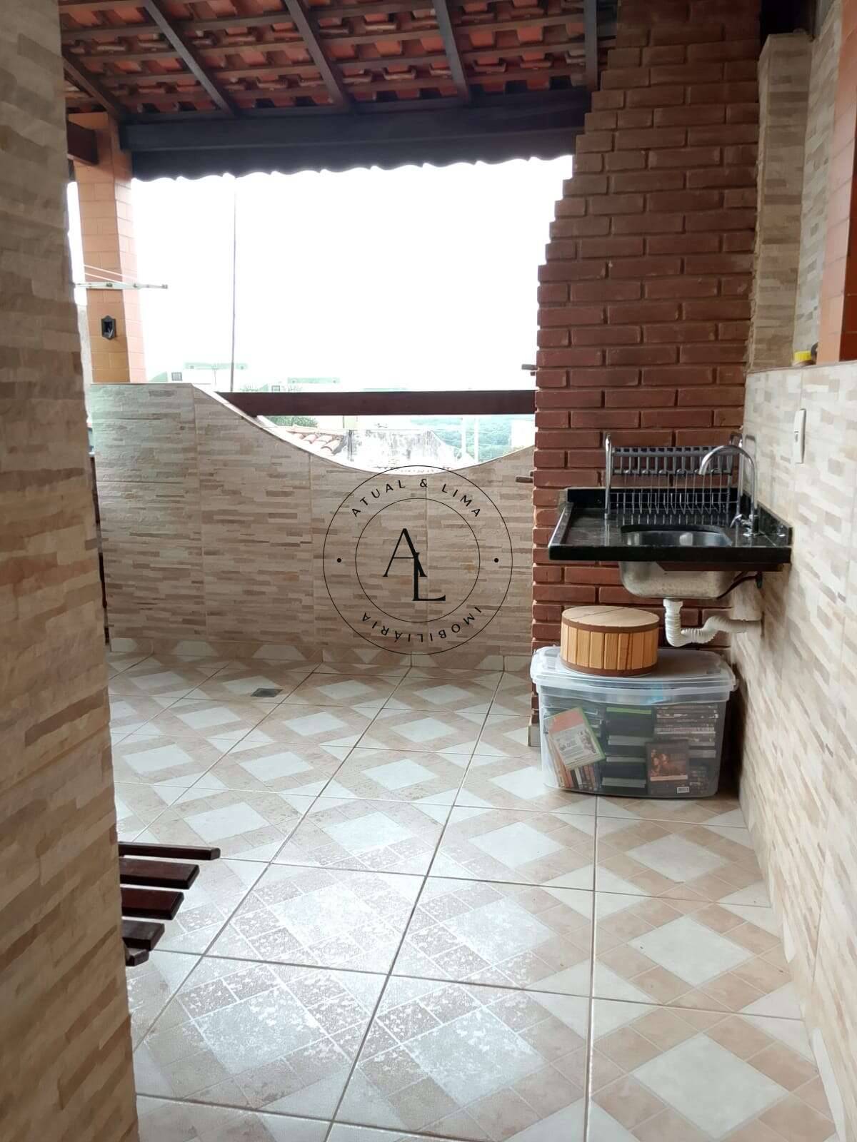 Casa à venda, com 4 quartos, 200m²
