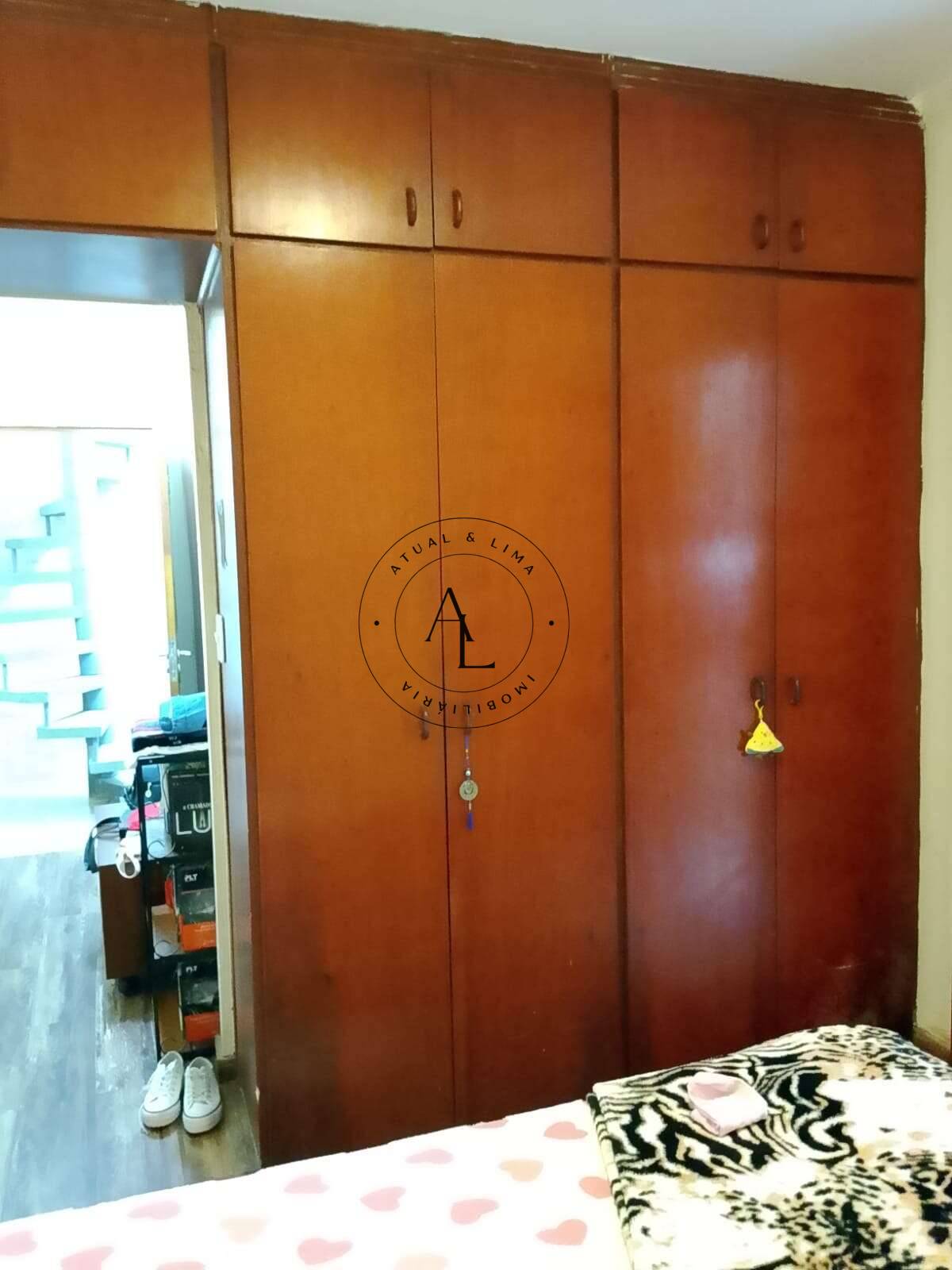 Casa à venda, com 4 quartos, 200m²