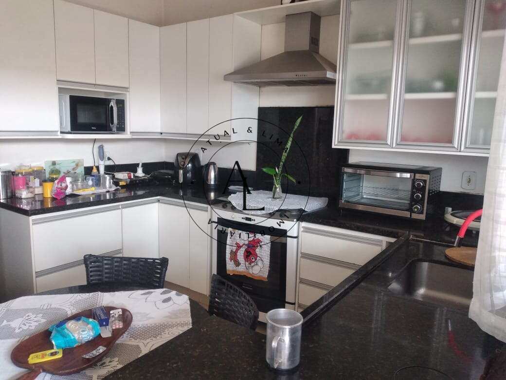 Casa à venda, com 5 quartos, 270m² - Atual & Lima Imoveis