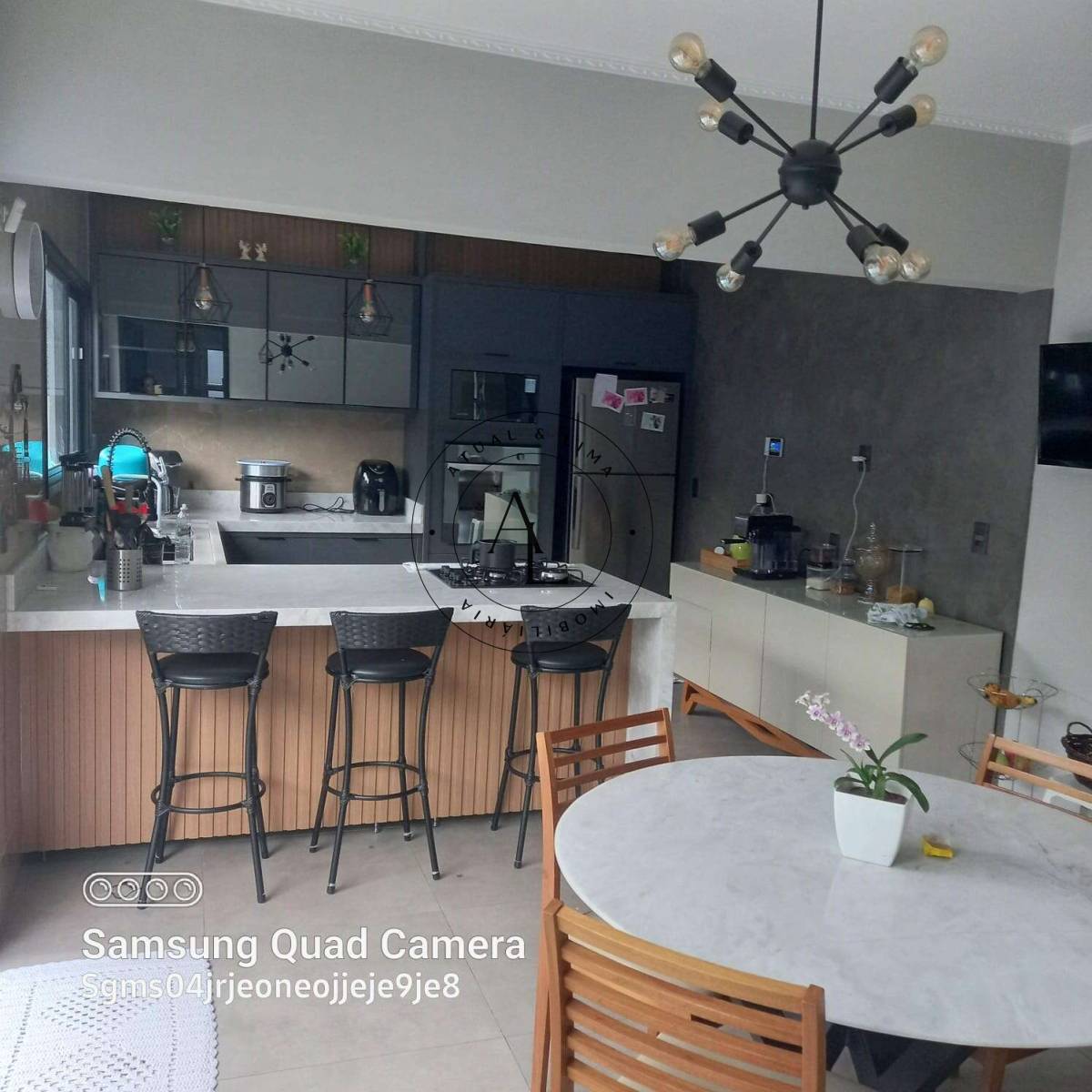 Casa à venda em Indaiatuba, Parque São Lourenço, com 3 quartos, 180m² - Atual & Lima Imoveis