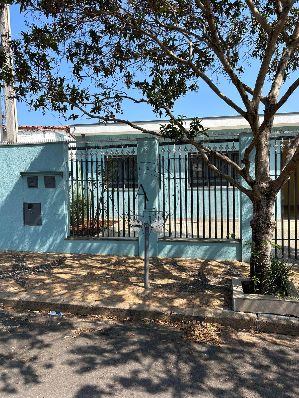 Casa à Venda no Parque Taquaral - 3 Quartos (1 Suíte) e com Edícula nos fundos  - Campinas - Atual & Lima Imoveis