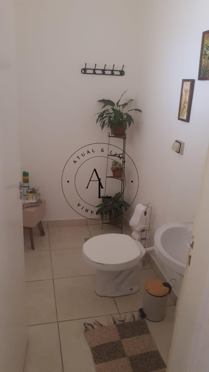 Casa Aconchegante com 3 Quartos (1 Suíte), Quintal e Jardim na Frente! - Atual & Lima Imoveis