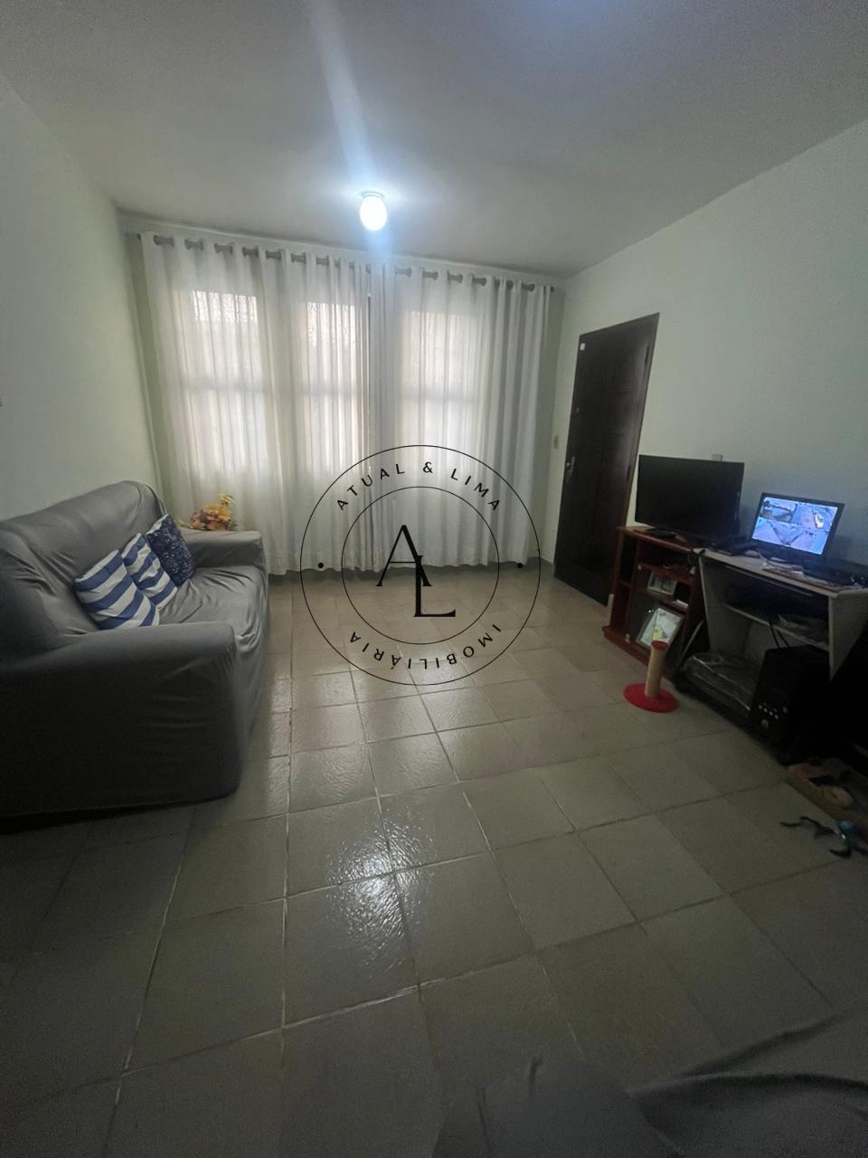 Casa Aconchegante com 3 Quartos, Edícula e Ótima Área Externa! - Atual & Lima Imoveis