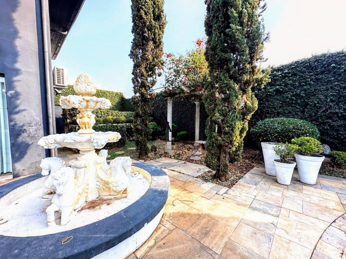 Casa para alugar em Campinas, Jardim Flamboyant, com 11 quartos, 430m² - Atual & Lima Imoveis