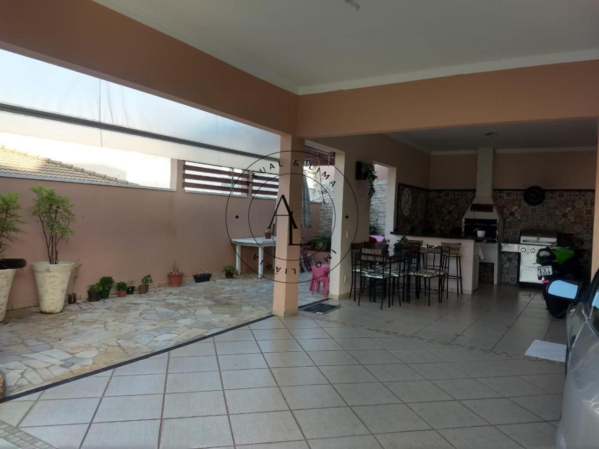 Casa dos Sonhos em Condomínio de Valinhos: 3 Suítes e Área Gourmet com Churrasqueira - Atual & Lima Imoveis