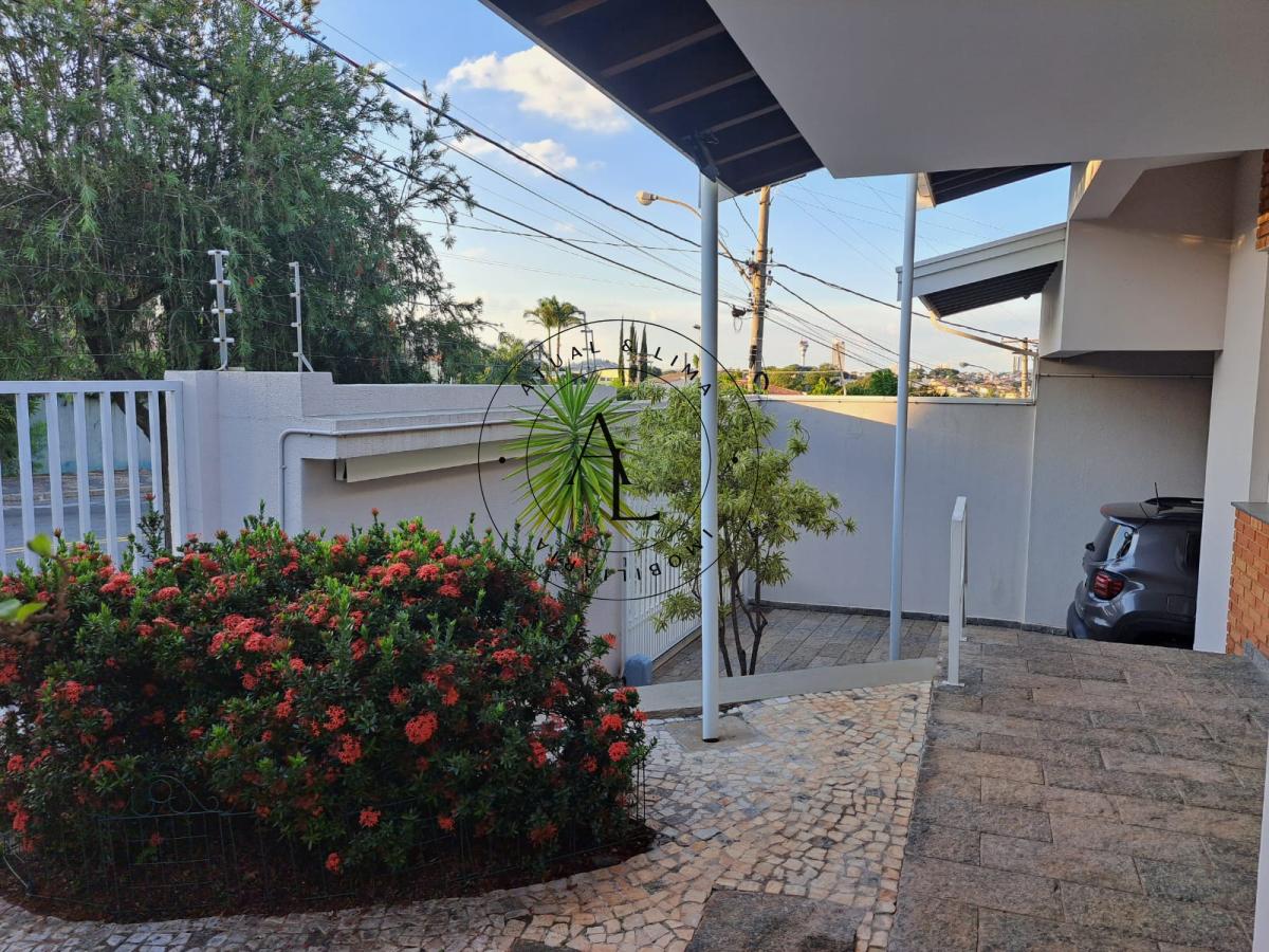 Casa em Bolsão de Segurança com 4 Quartos (3 Suítes) - Conforto e Tranquilidade! - Atual & Lima Imoveis