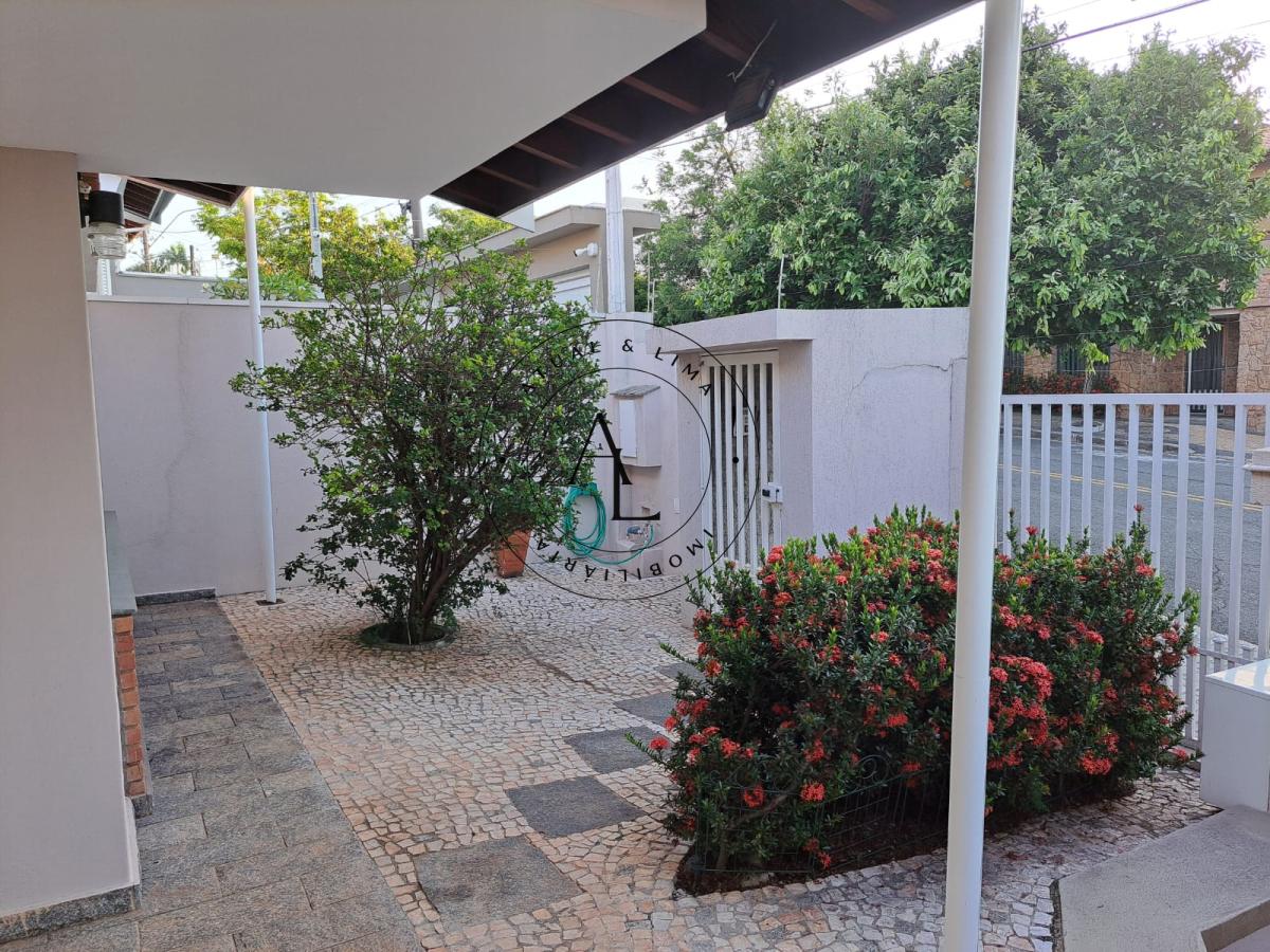 Casa em Bolsão de Segurança com 4 Quartos (3 Suítes) - Conforto e Tranquilidade! - Atual & Lima Imoveis
