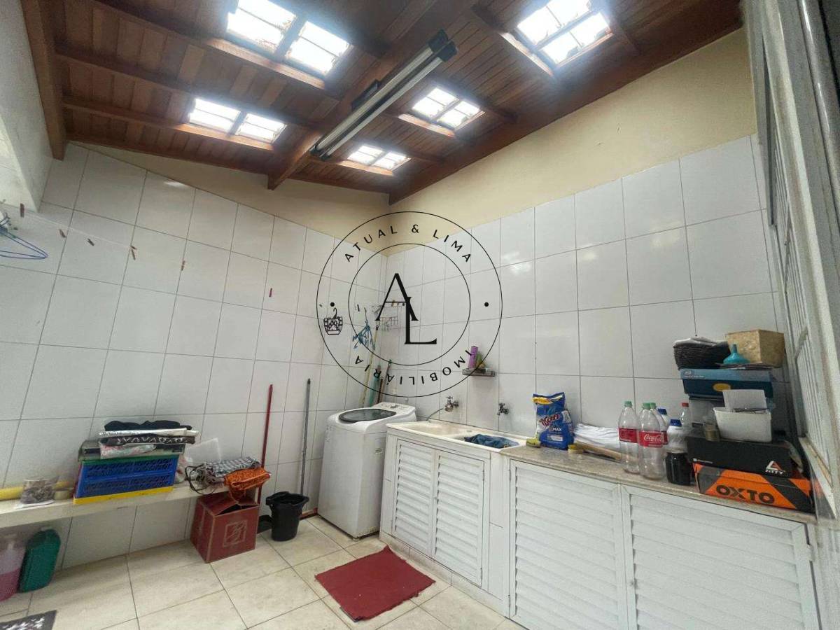 Casa, 4 quartos, 225 m² - Foto 13