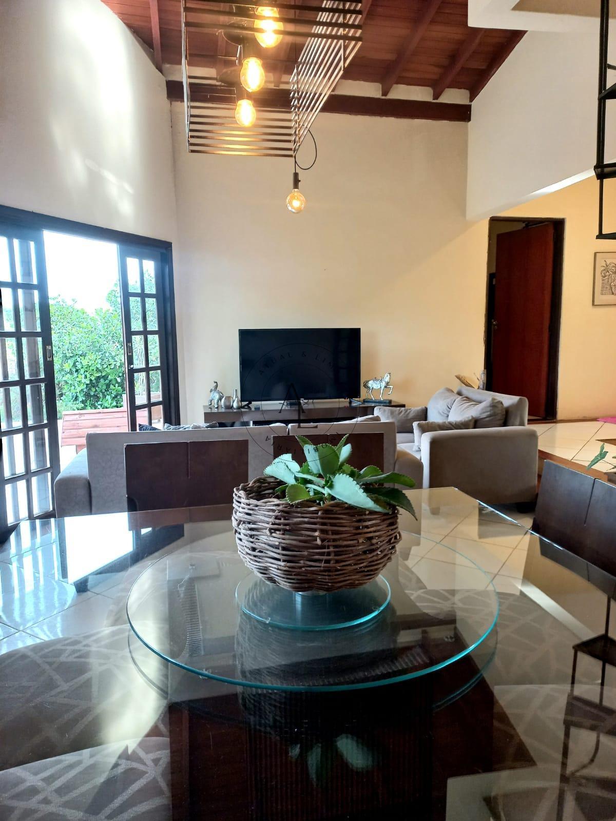 Chácara à Venda com 3 Dormitórios, 2 Banheiros e 1000m² de Área Total – Conforto e Espaço para Toda a Família! - Atual & Lima Imoveis