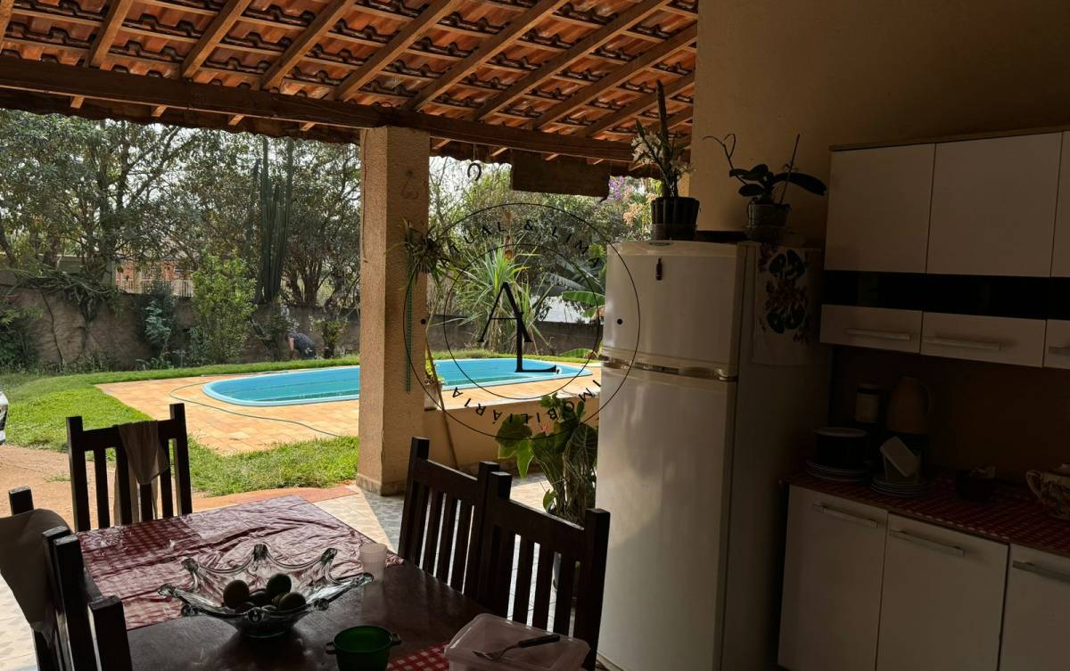 Chácara à venda com 2 quartos, 150m² - Foto 9