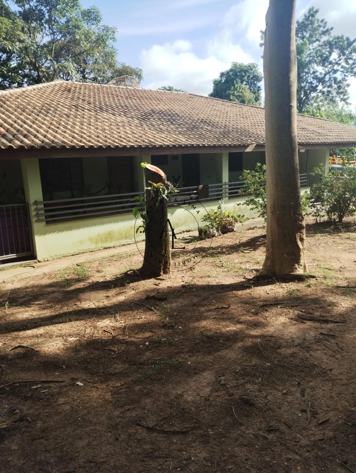 Chácara de 1.200m² com Playground e Varanda – Ampla Área Externa para Toda a Família! - Atual & Lima Imoveis