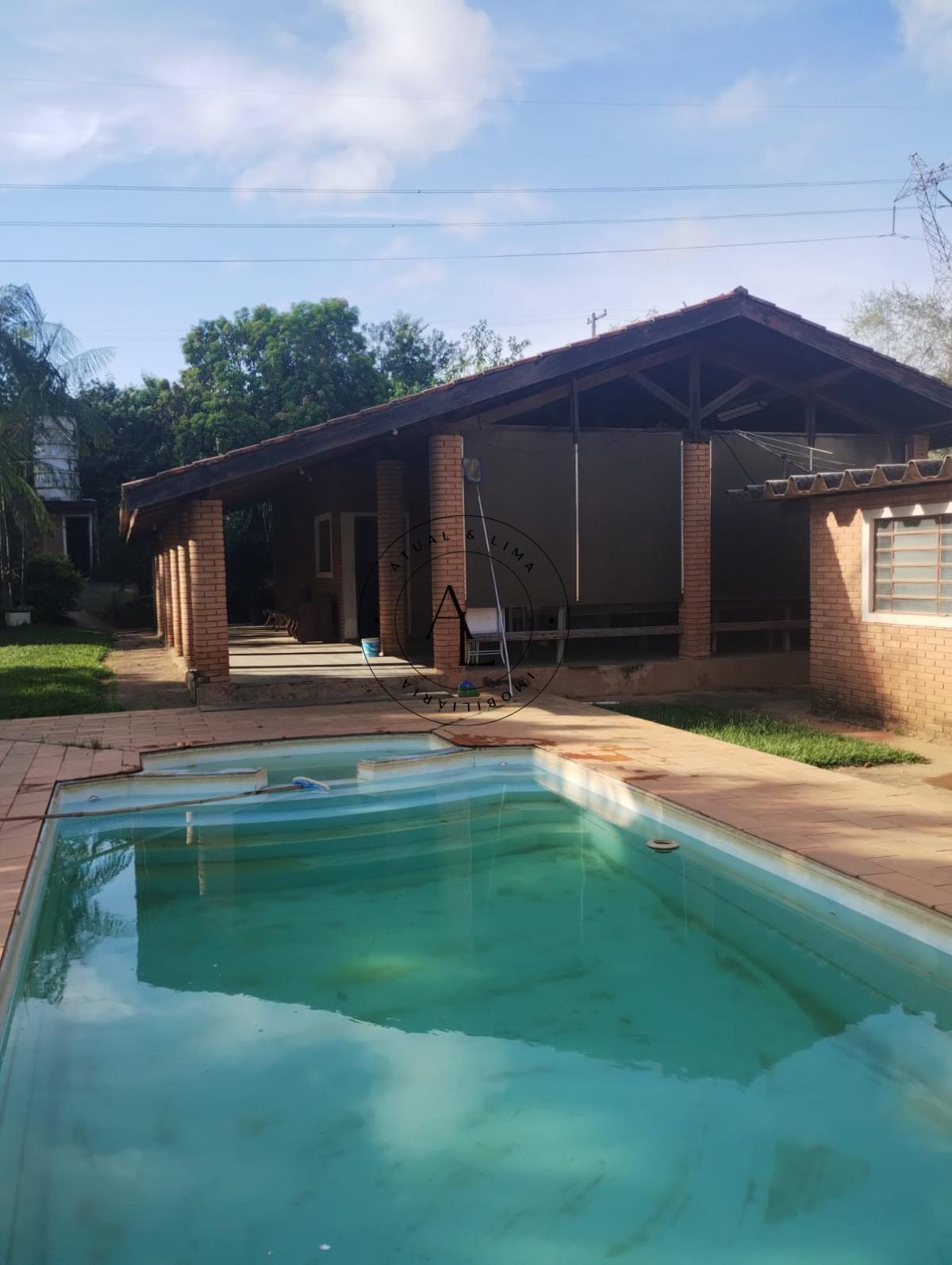 Refúgio dos Sonhos: Chácara com Piscina, Churrasqueira, Jardim e Campo de Futebol em 3.800m² - Atual & Lima Imoveis