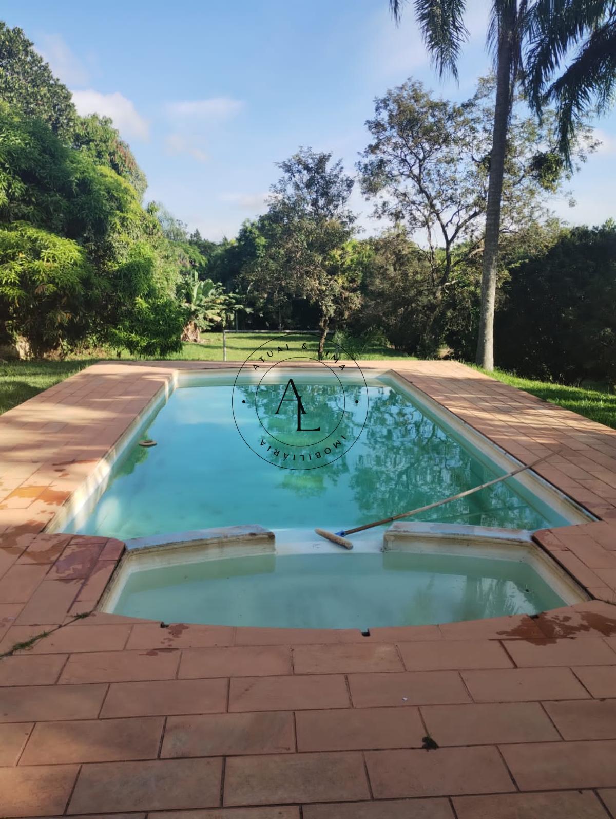 Refúgio dos Sonhos: Chácara com Piscina, Churrasqueira, Jardim e Campo de Futebol em 3.800m² - Atual & Lima Imoveis